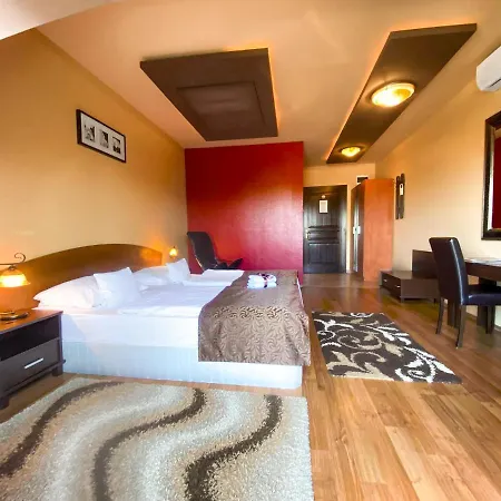 Bajor Panzio Buek-buekfuerdo, Adults Friendly 12