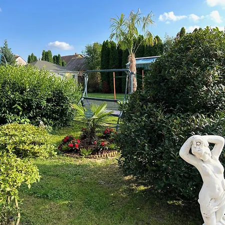 Bajor Panzio Buek-buekfuerdo, Adults Friendly 12 Aparthotel 3*