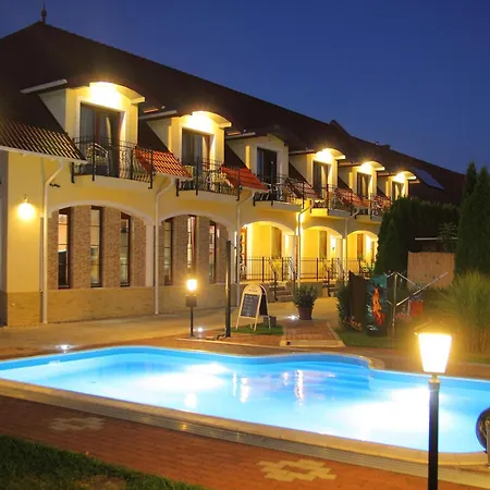 Aparthotel Bajor Panzio Buek-buekfuerdo, Adults Friendly 12 Bük