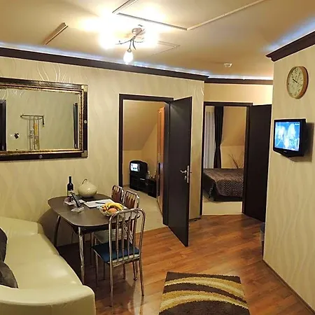 Bajor Panzio Buek-buekfuerdo, Adults Friendly 12 公寓式酒店 Bük