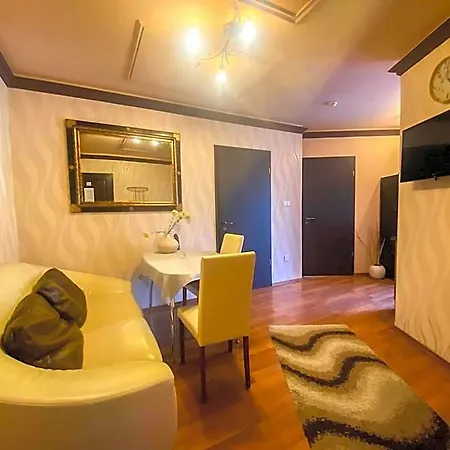 Bajor Panzio Buek-buekfuerdo, Adults Friendly 12 4*