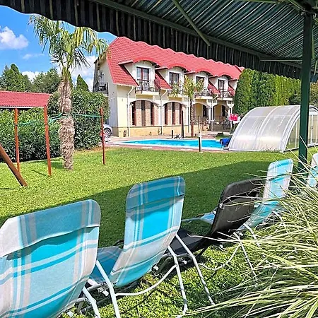 Bajor Panzio Buek-buekfuerdo, Adults Friendly 12 4*