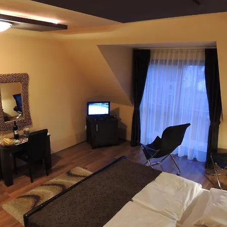 Aparthotel Bajor Panzio Buek-buekfuerdo, Adults Friendly 12 3*