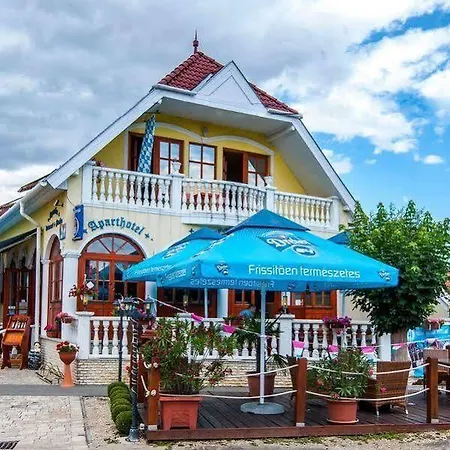 Bajor Panzio Buek-buekfuerdo, Adults Friendly 12 3*