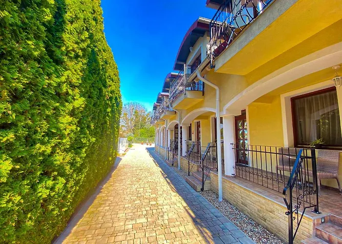 Bajor Panzio Buek-buekfuerdo, Adults Friendly 12 Bük