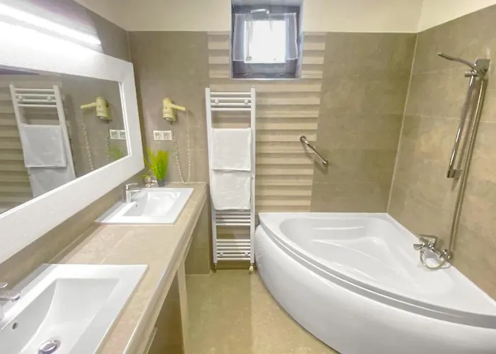 Апарт-отель Bajor Panzio Buek-buekfuerdo, Adults Friendly 12