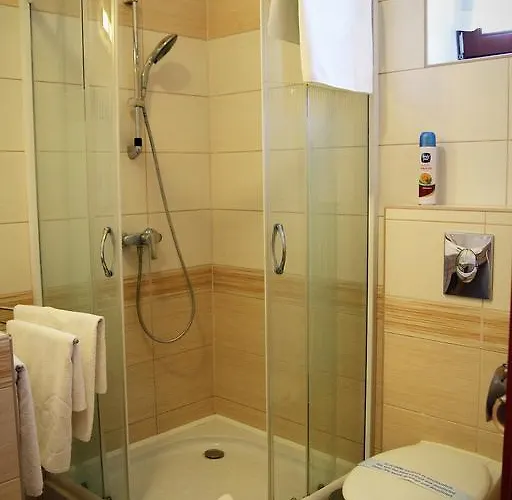 Bajor Panzio Buek-buekfuerdo, Adults Friendly 12 Bük