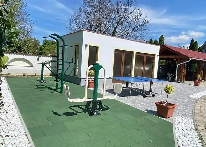 Апарт-отель Bajor Panzio Buek-buekfuerdo, Adults Friendly 12 Бюк