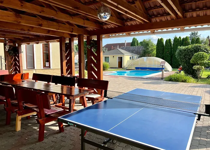 Bajor Panzio Buek-buekfuerdo, Adults Friendly 12 Hotel de apartamente