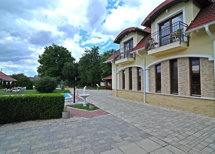 Апарт-отель Bajor Panzio Buek-buekfuerdo, Adults Friendly 12