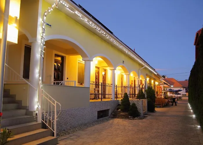 Апарт-отель Bajor Panzio Buek-buekfuerdo, Adults Friendly 12 3*