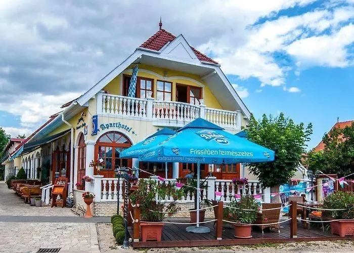 Bajor Panzio Buek-buekfuerdo, Adults Friendly 12 3*